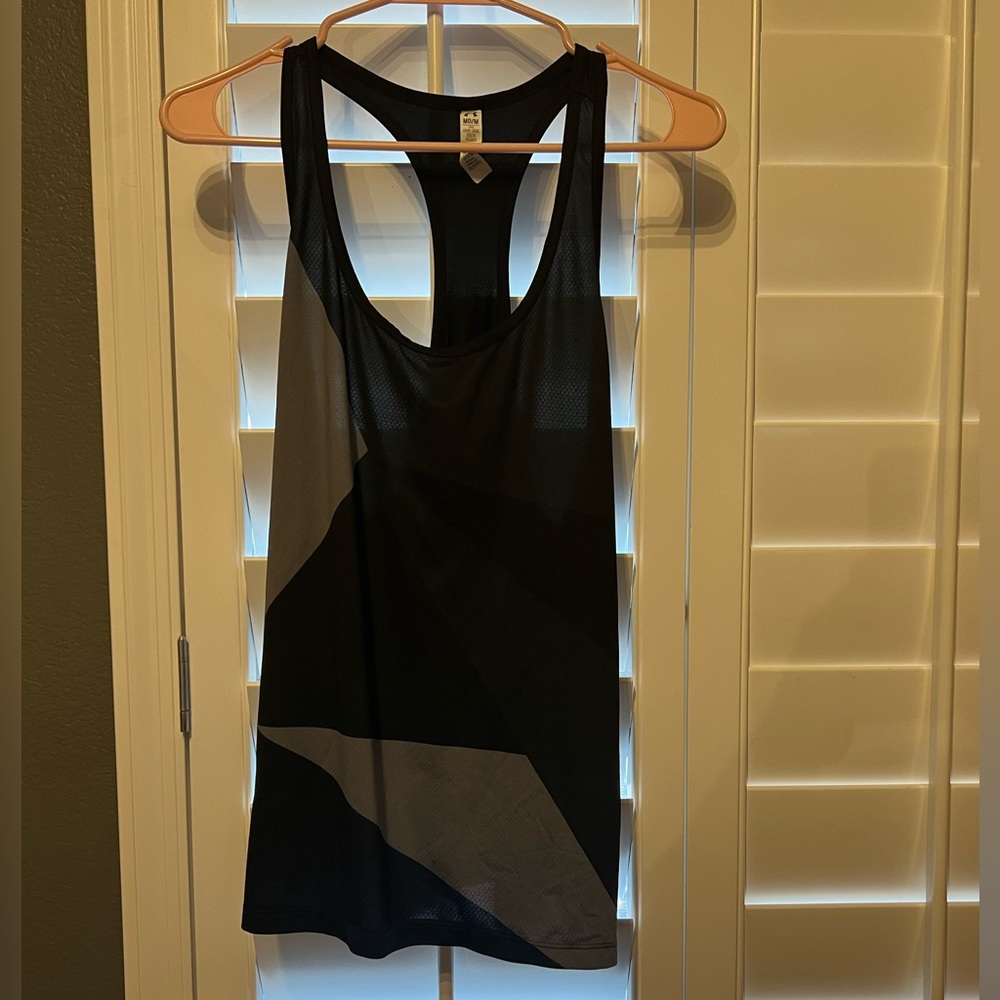 Under Armour Women’s HeatGear Racer Tank Top